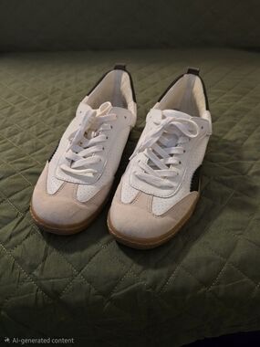 Dolce Vita White, Beige & Black Low-Top Sneakers
